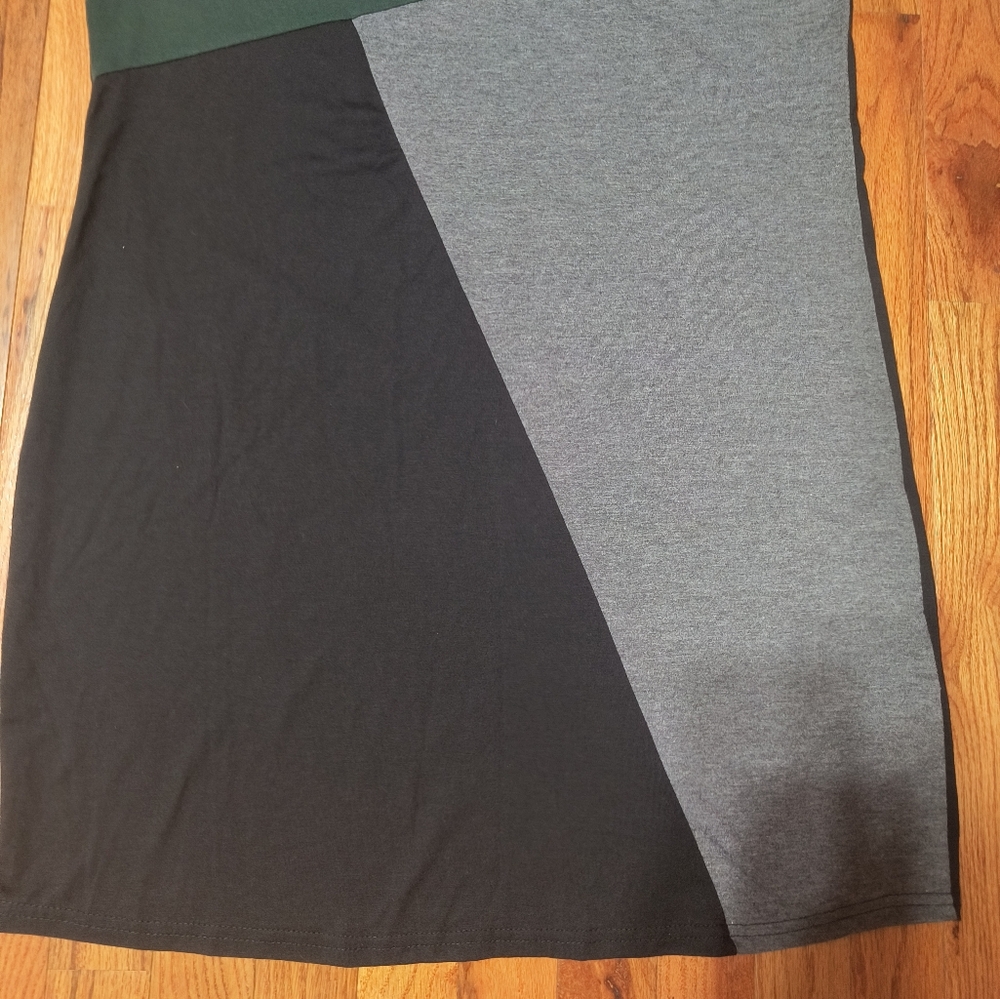 3/$10⭐ Shein color block t-shirt dress, women's large, green, gray, black - Picture 2 of 12